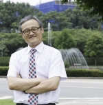 Dr. Ui Wook Hwang (South Korea)
